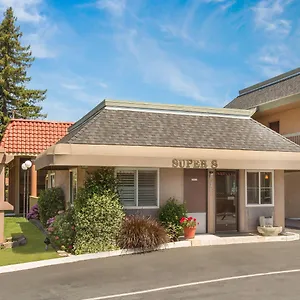 https://super-8-martinez.bestsacramentohotels.com