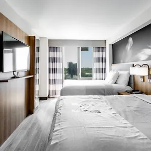 https://hotel-ninety-five-jfk-airport.us-newyorkcity.com